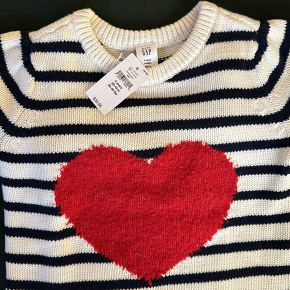 Gap Heart Sweater with Blue Peter Pan Collared Blouse from JCrew - Girls’ Size 4 - Picture 2 of 3